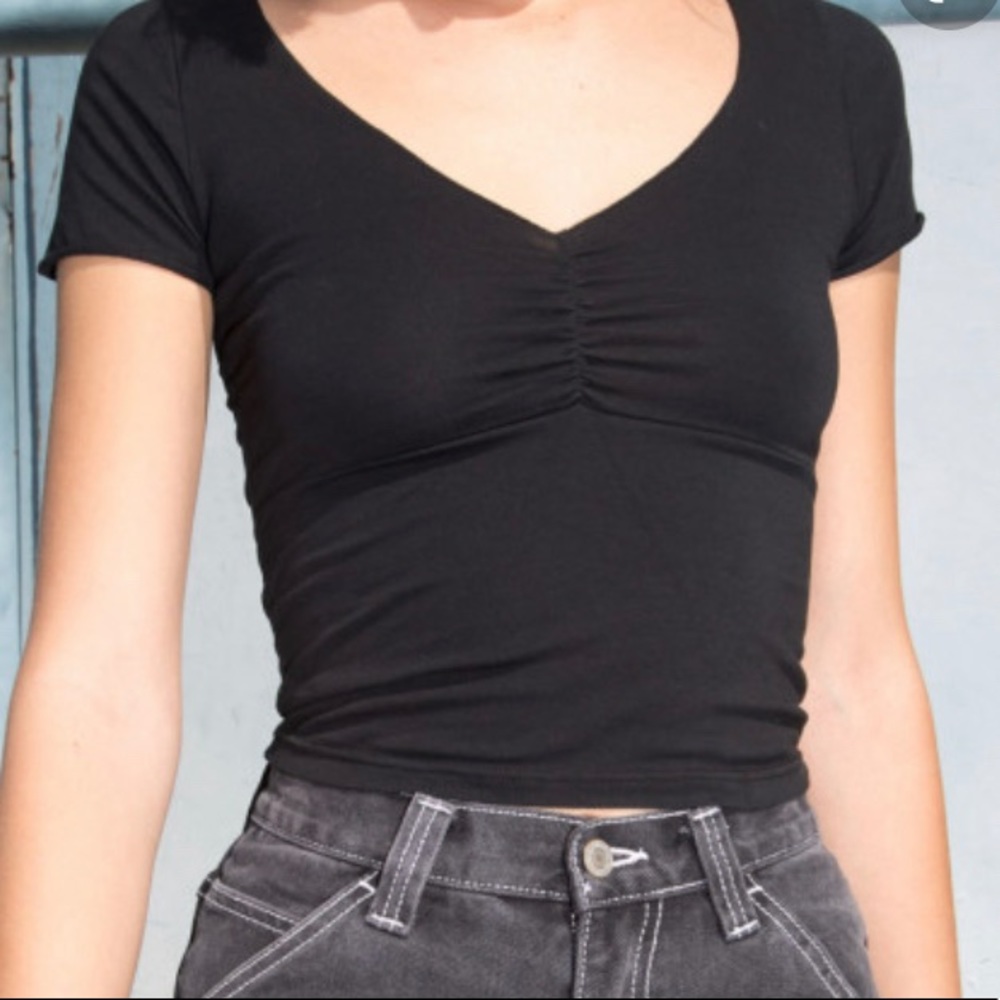 BRANDY MELVILLE Gina top!!